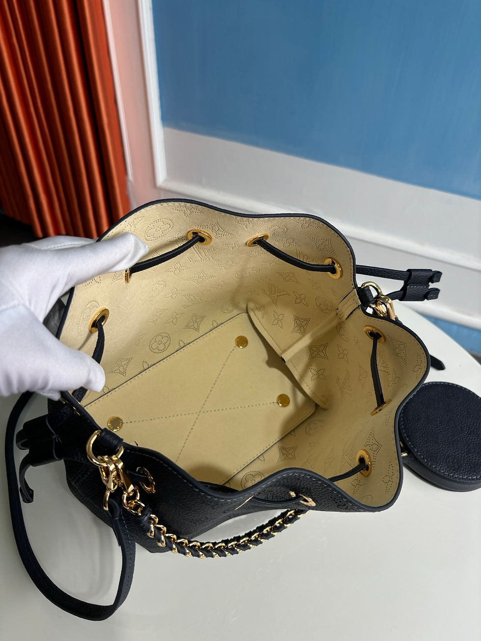 Thumbnail: 루*비통 벨라 백