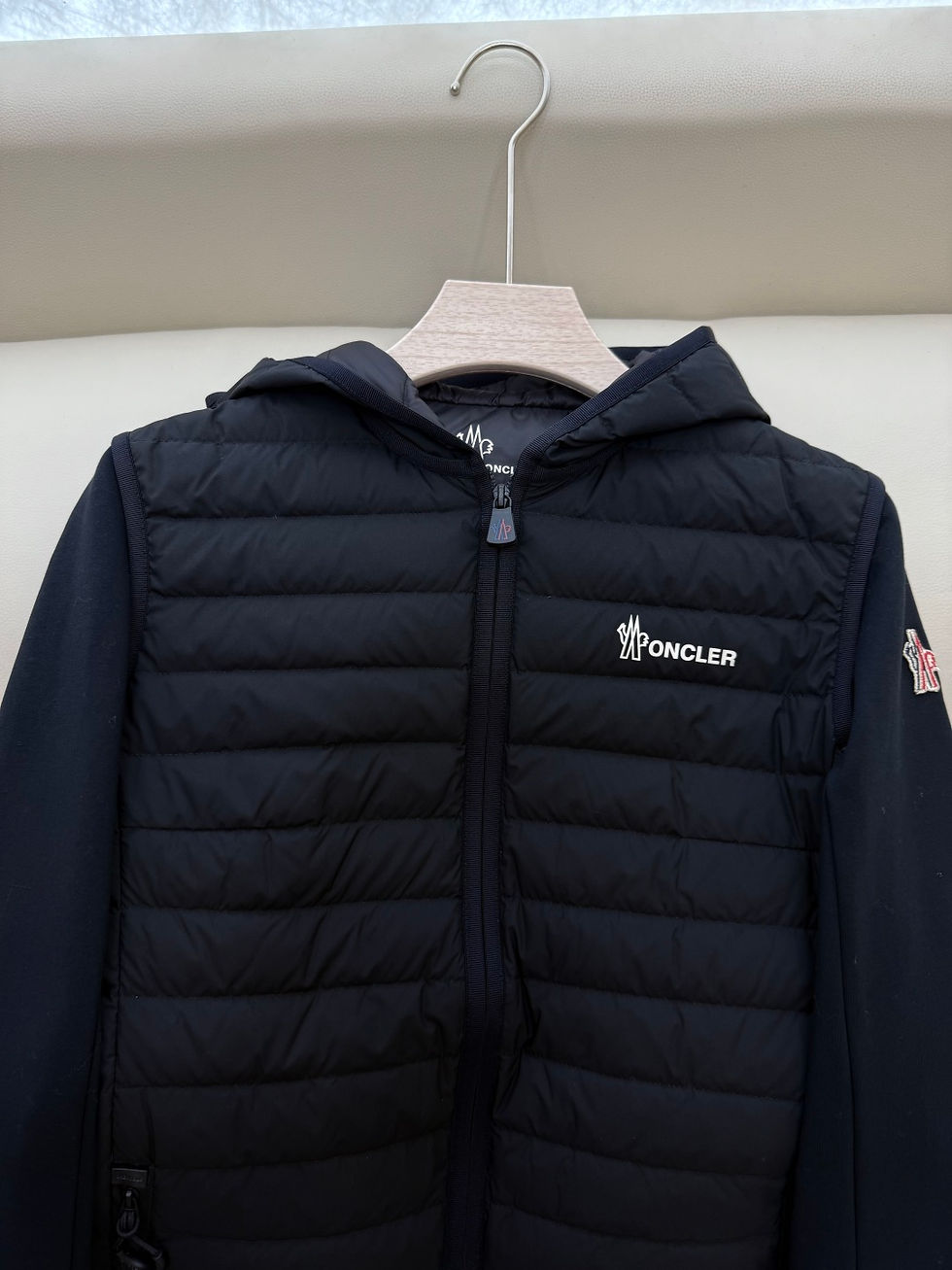 섬네일: 몽*레어 패딩 지퍼업 코튼 후드 티셔츠