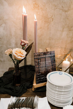 Gold-and-Grit_Amanda&John_03_Arrivals-42