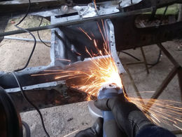 1er jour de travail 2018. On attaque les longerons.