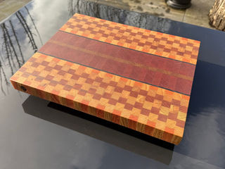 Houten snijplank met dambordmotief en middenstreep