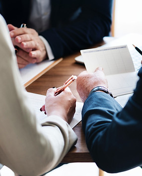 La firma de un contrato