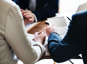 La firma de un contrato