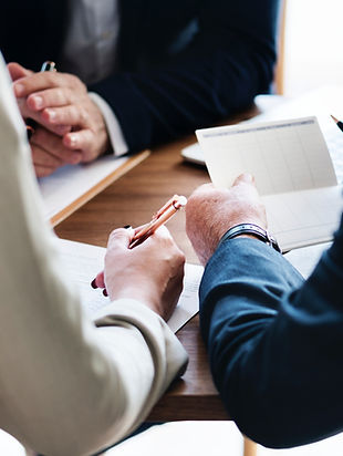 La firma de un contrato