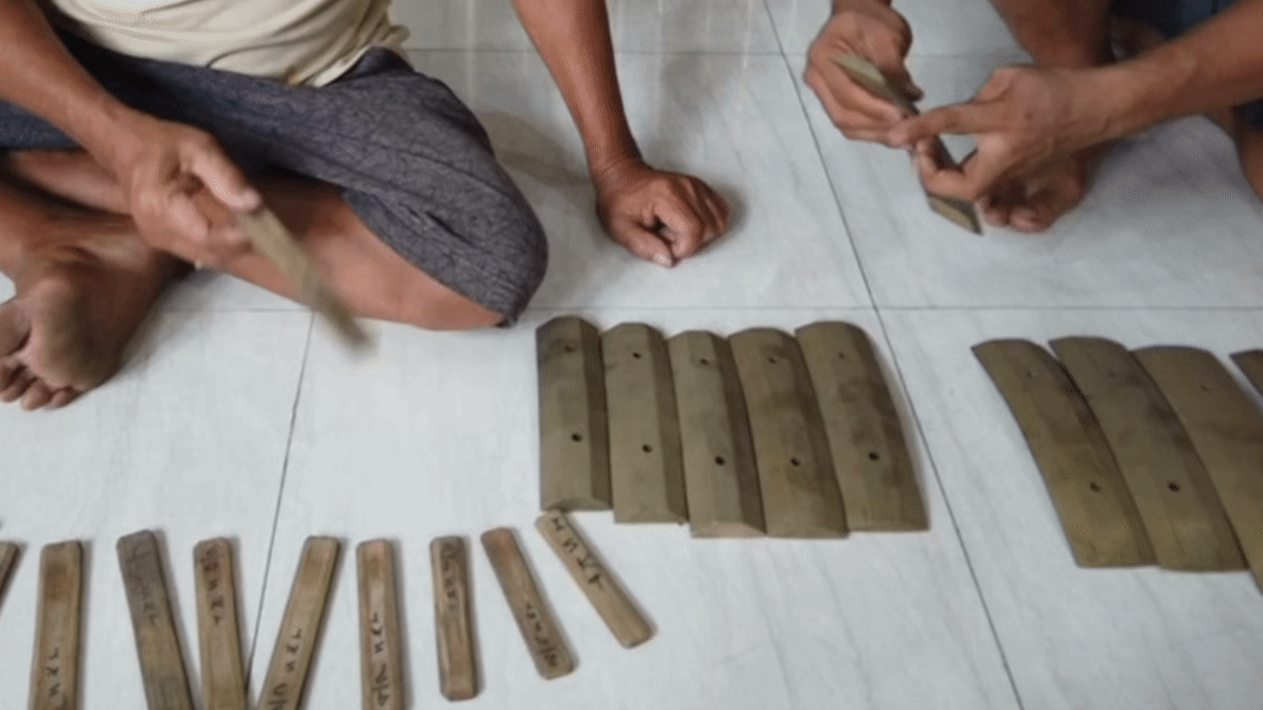 petuding gif.GIF