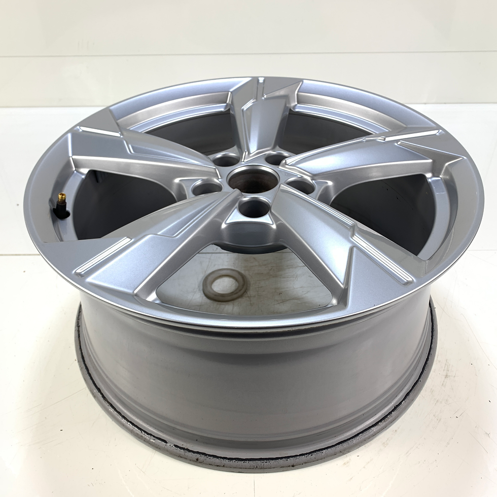 Miniaturbild: Alufelge 8Jx18Zoll Audi, 5-Arm brillantsilber Audi A6,S6 Original 4K0601025D