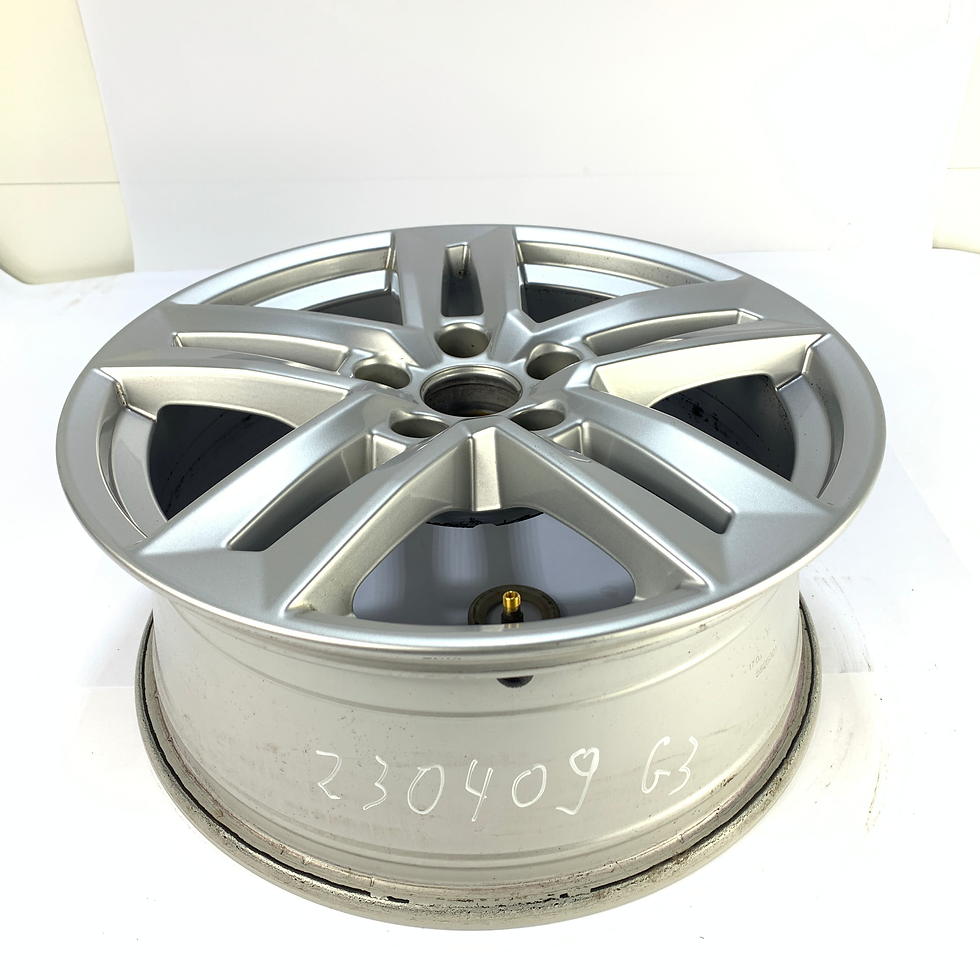 Miniaturbild: Original Audi Parallelspeichen Alufelge A4, 7Jx17 Zoll ET:42 LK:112 -8W0601025P