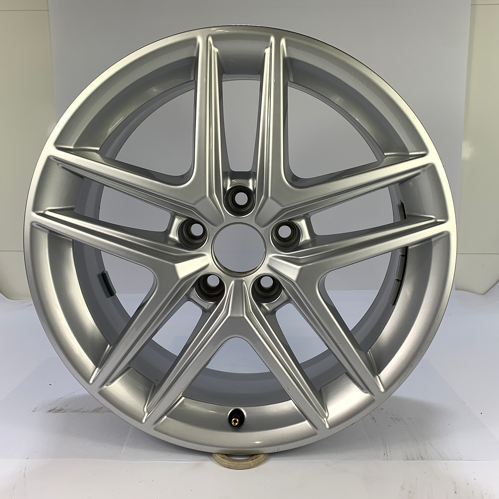 Miniaturbild: Alufelge 6,5x17 Zoll ET28 LK112 8W9601025D Original Audi A4