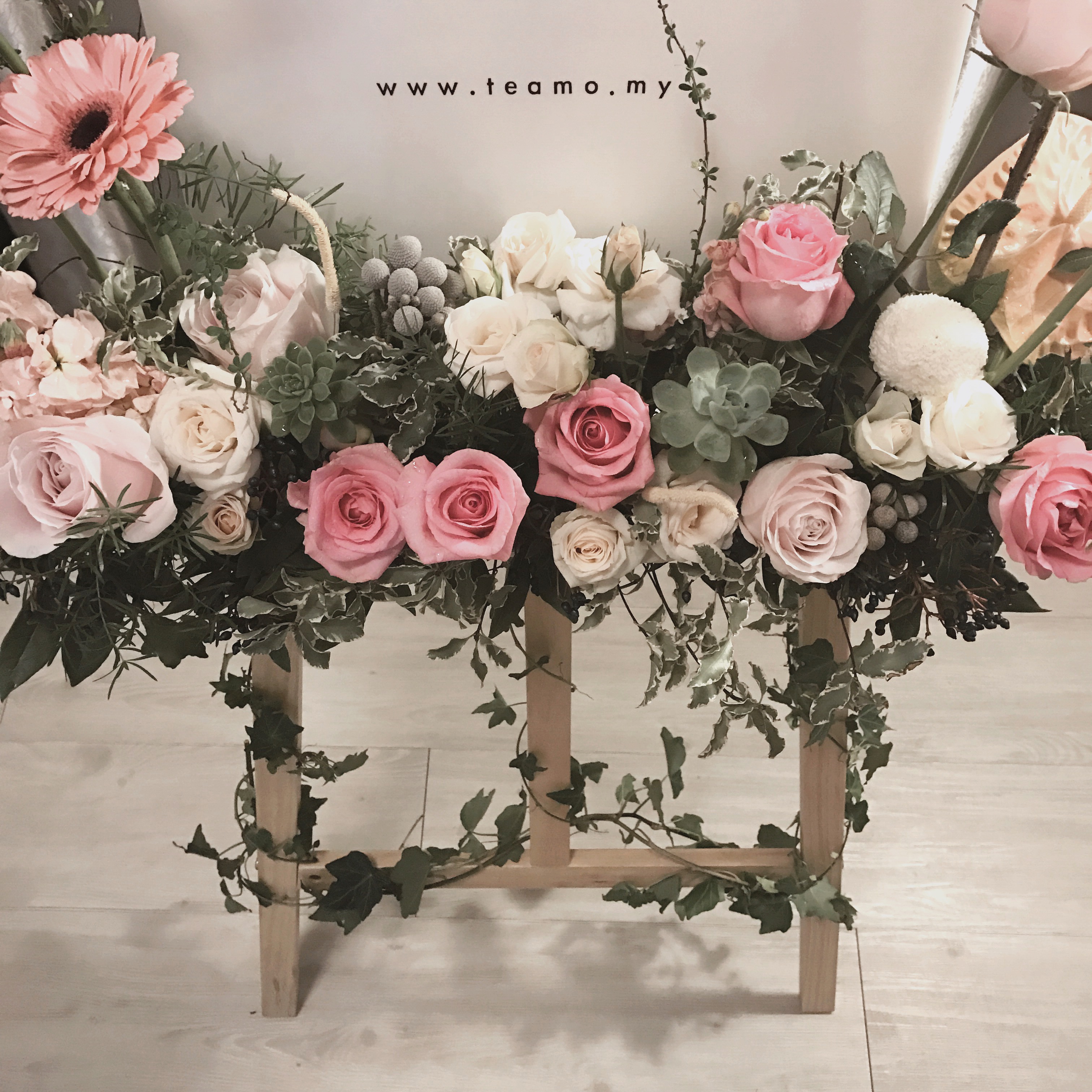 FLOWER STAND