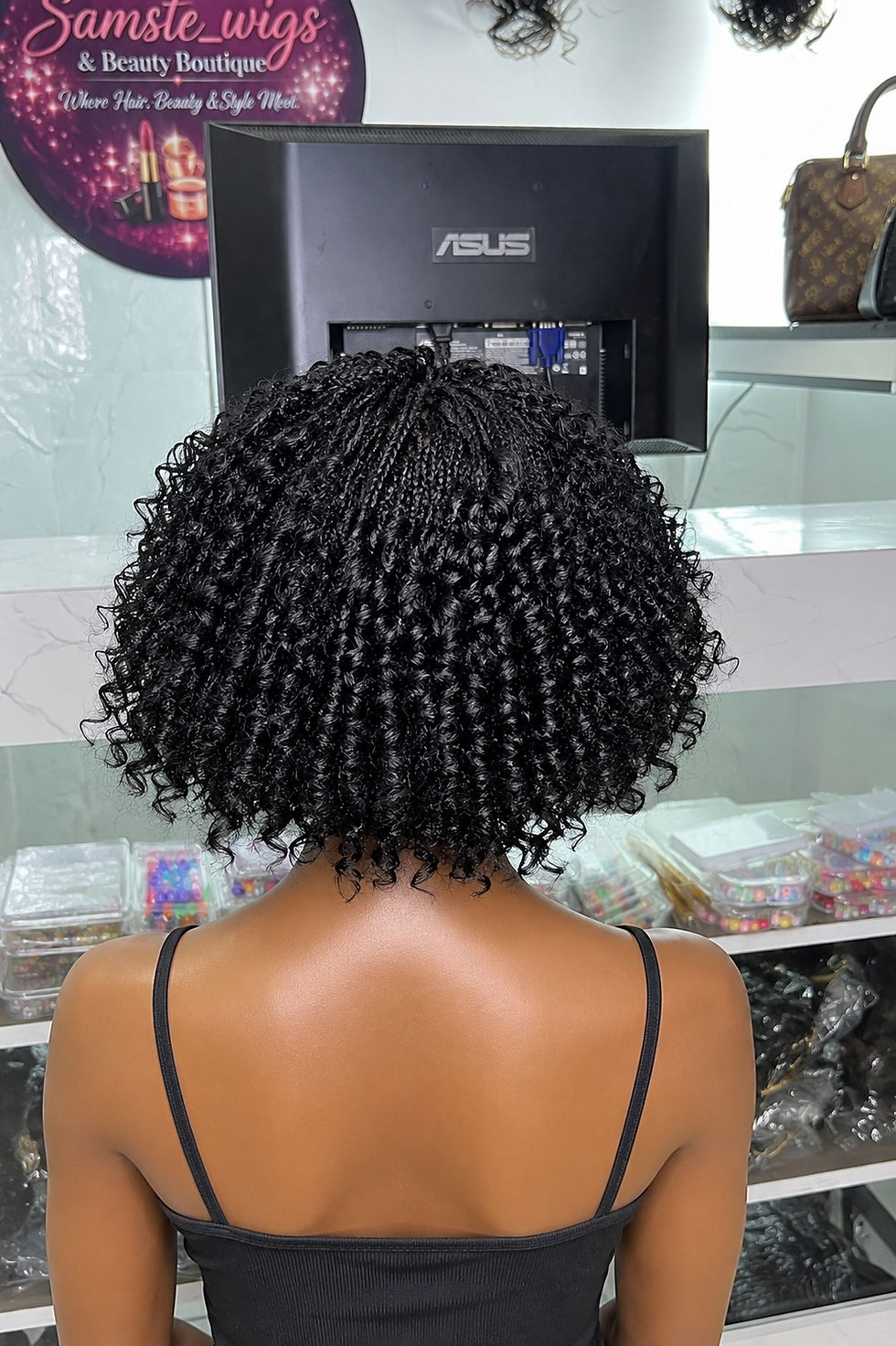 Thumbnail: Middle part pixie curls 