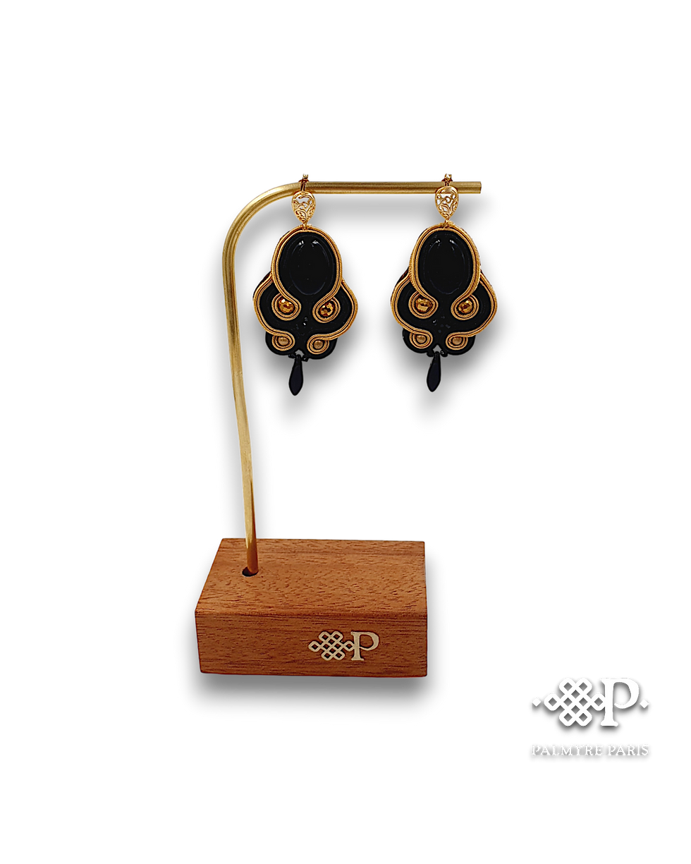 Thumbnail: Boucles d'oreilles Black Cassiopée