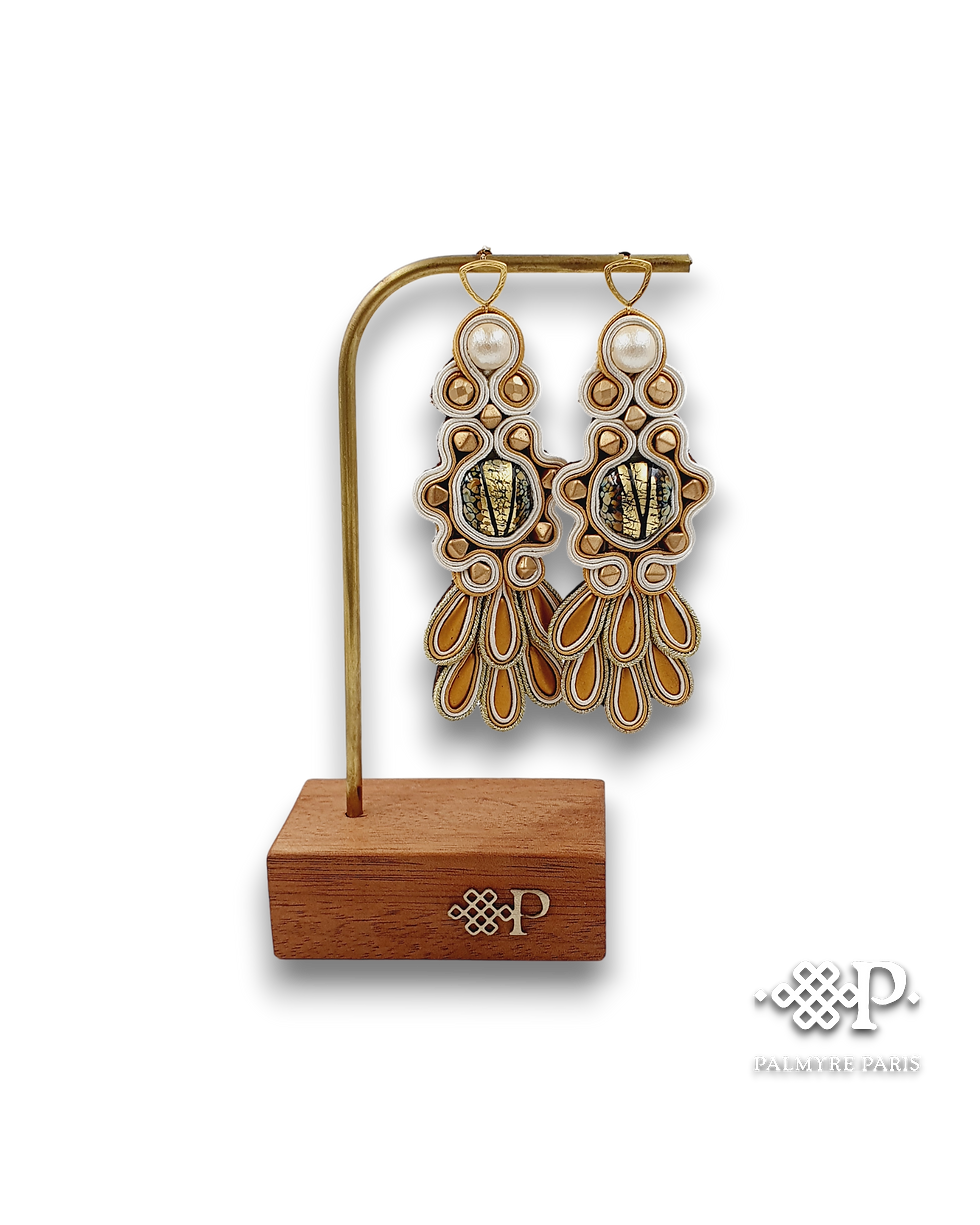 Thumbnail: Boucles d'oreilles le paon de Cléopatre