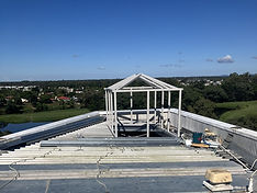 Penthouse louvre enclosure