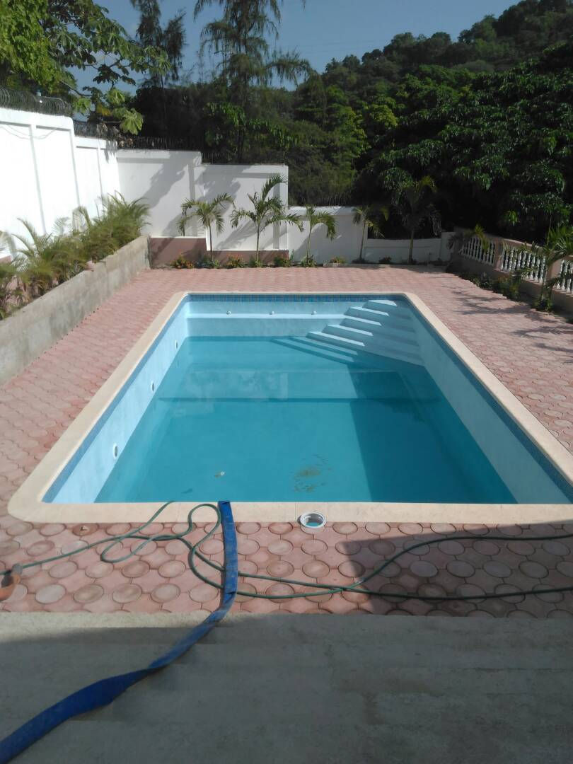 POOL SCAPE