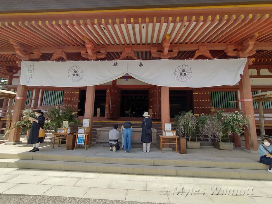01 Motsu-ji Temple.jpg