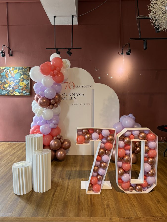 70th birthday: Garland, mosaic numbers & plinths