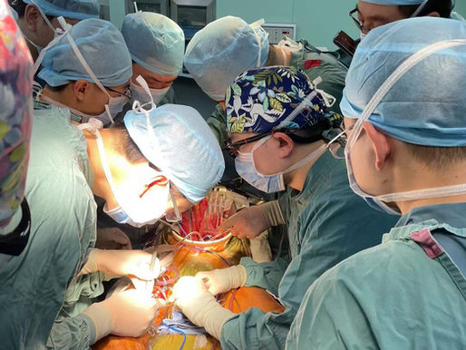 Dr.Yue Achieves China’s First NAIS( Neoaortoiliac System) for Infected Abdominal Aortic Aneurysm