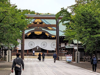 靖国神社参拝記-戦後80年各政党談話と歴史認識 、靖国参拝は偶像礼拝か