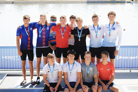 K2 U16 1000 m dobogó
