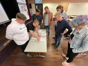 SuS im Projekt II pitchen ihr erstes Handlungsprodukt