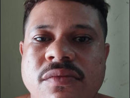 NIA E CHOQUE DO 1º BIESP PRENDERAM ELEMENTO TRAFICANDO DROGAS NA VILA TEIMOSA EM CARUARU