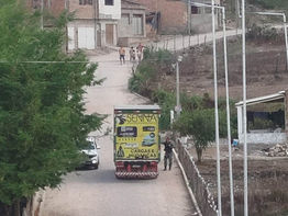 BANDIDO MORREU EM TROCA DE TIROS COM A PM EM SÃO CAETANO. ELE ESTAVA COM DOIS COMPARSAS, TINHAM ACABADO DE TOMAR UM CAMINHÃO DE ASSALTO E UM FOI PRESO E OUTRO CONSEGUIU FUGIR