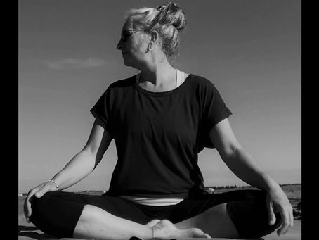 Étirements en randonnée de vélo