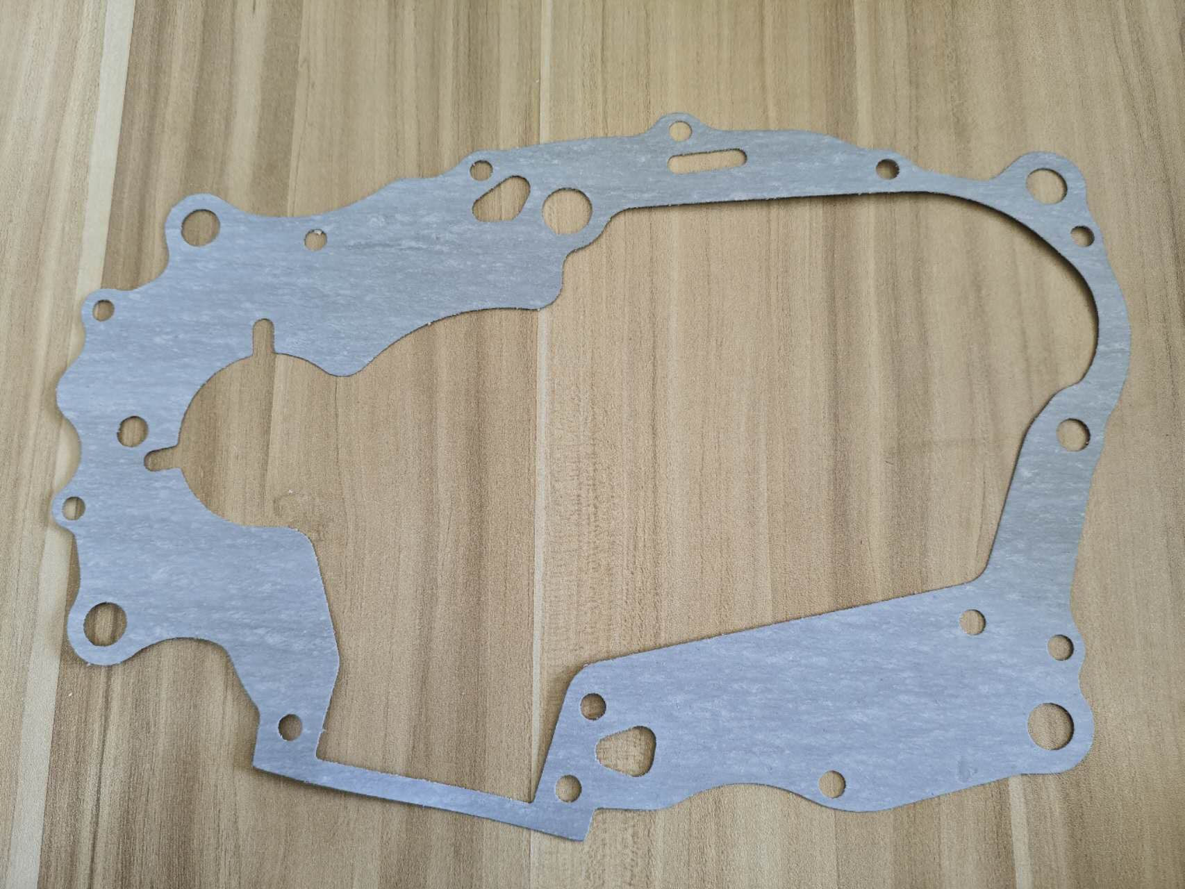 ME742 EMPAQUE DE CUBIERTA CENTRAL DE CARTER DM200 MOZUKI