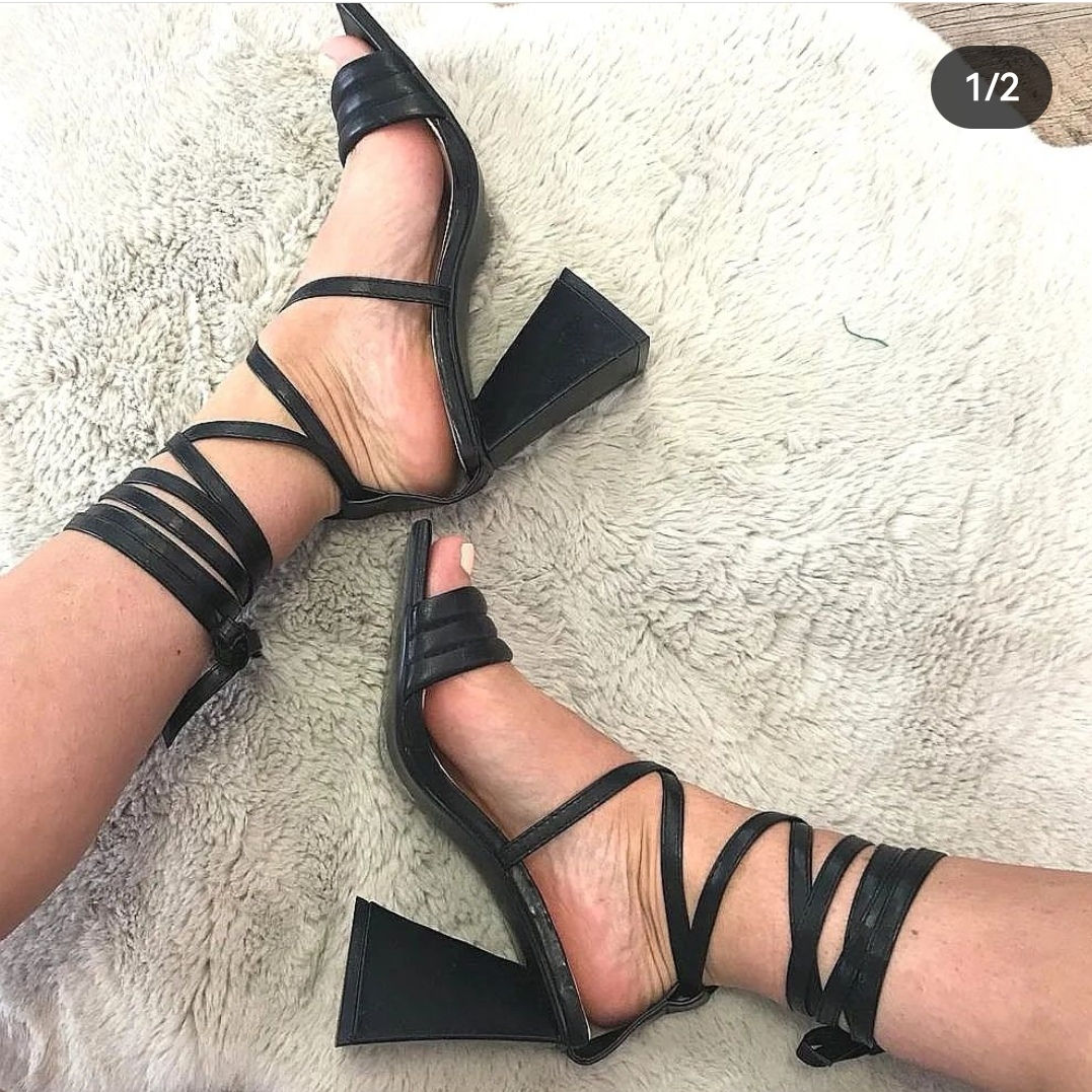 TALONS EMILY