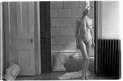 Turban Standing Up Front (1992)