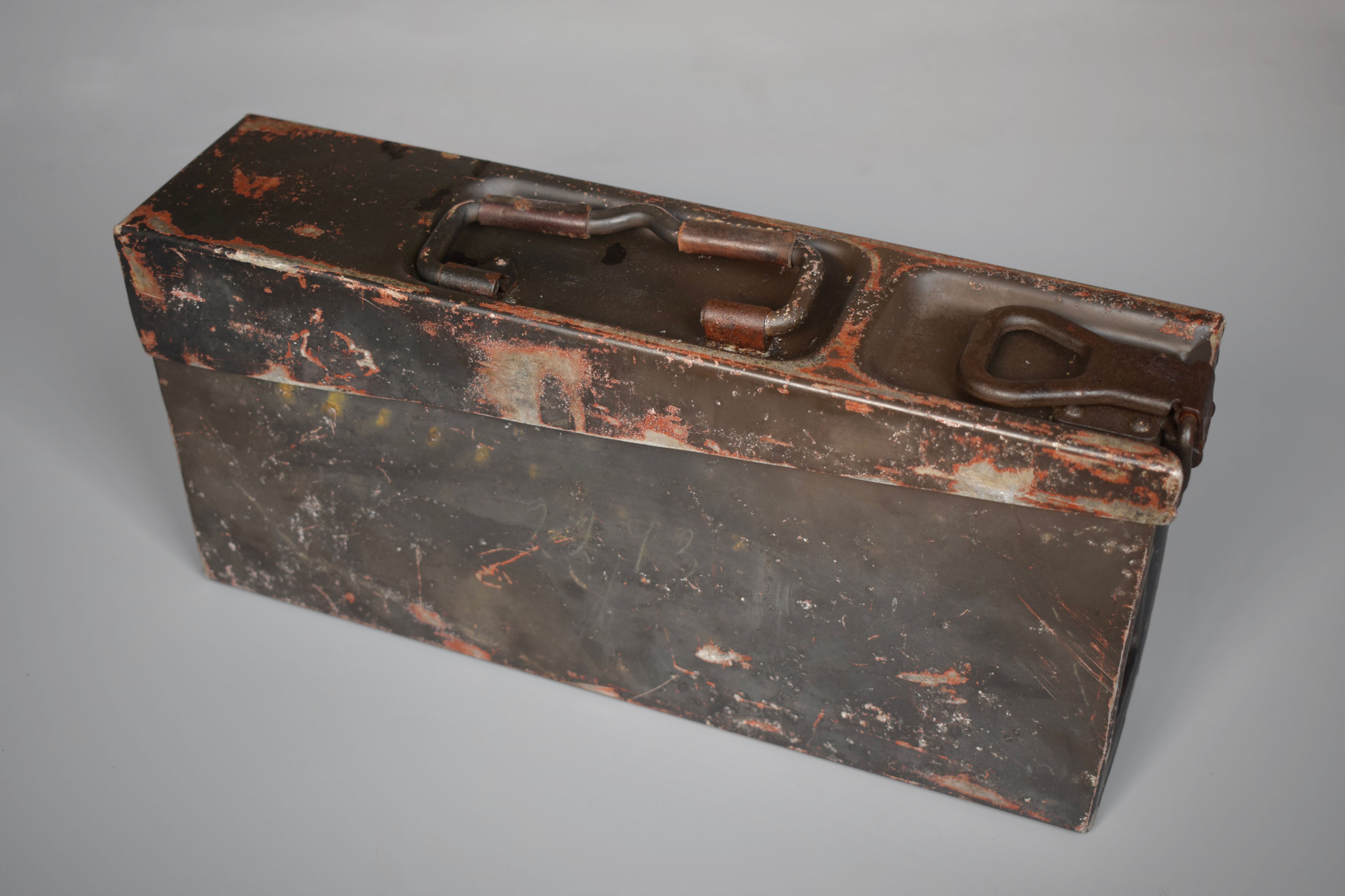 Grey/brown camouflage MG34/42 ammo tin 'FWCo 1940'