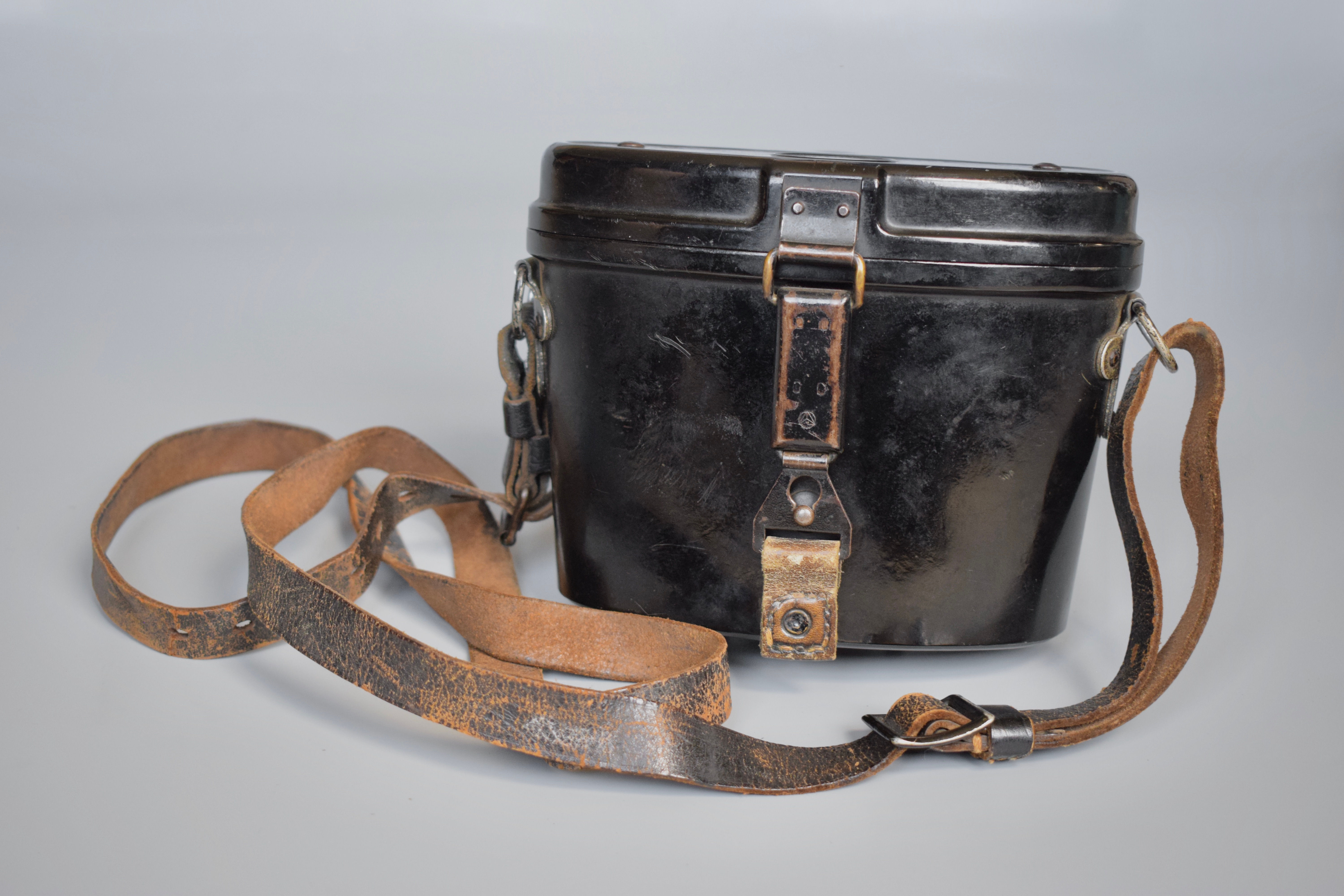 6x30 Dienstglas binocular case + shoulder strap 'WaA'