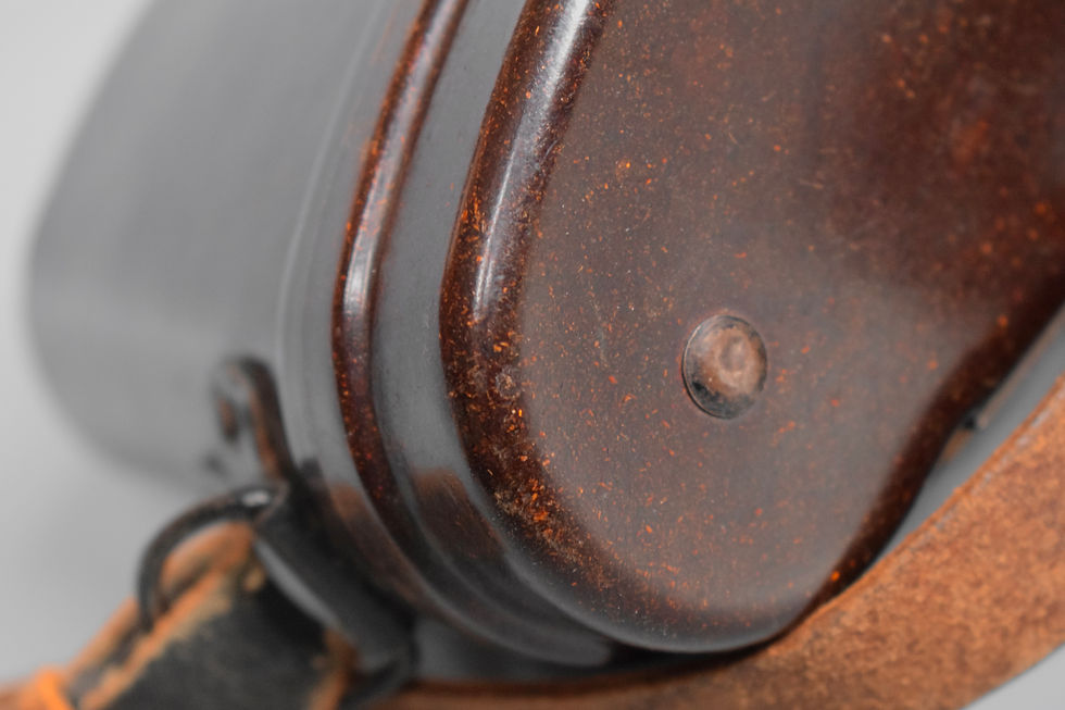 Thumbnail: Red / Brown Bakelite 6x30 Dienstglas case
