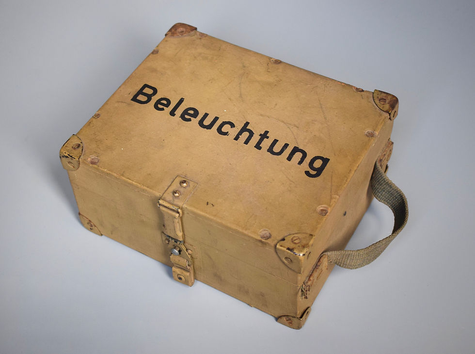 Thumbnail: Wooden head torch box 'egs 44'
