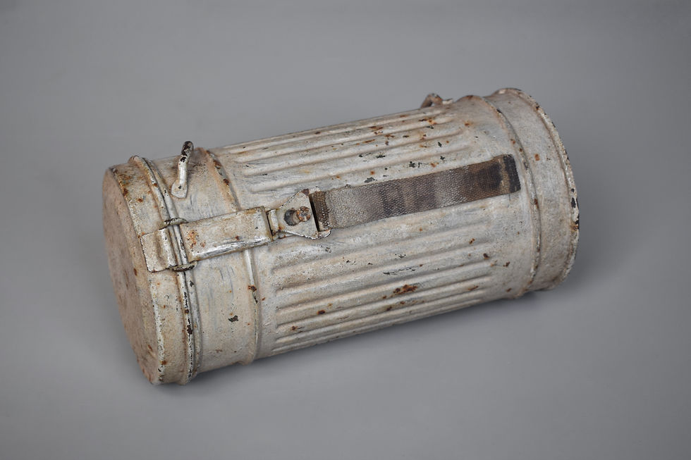 Winter camouflage gas mask canister 'Prestag 1937'