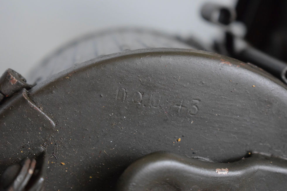 Thumbnail: MG34/42 drums 'hqu 43' + carrier 'euh 43' + belts