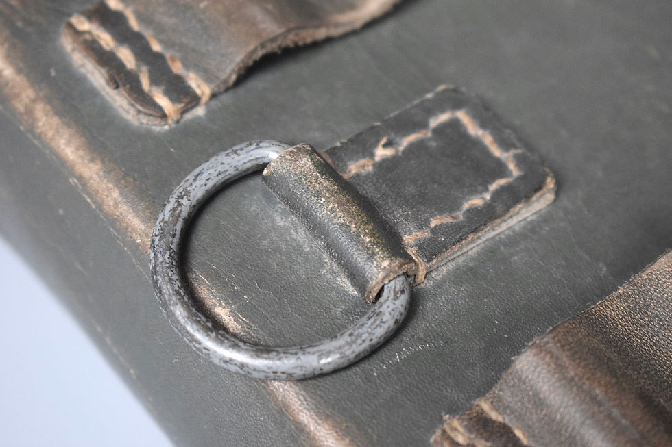 Thumbnail: Italian leather MG34/42 gunner's tool pouch 'bdt 1945'