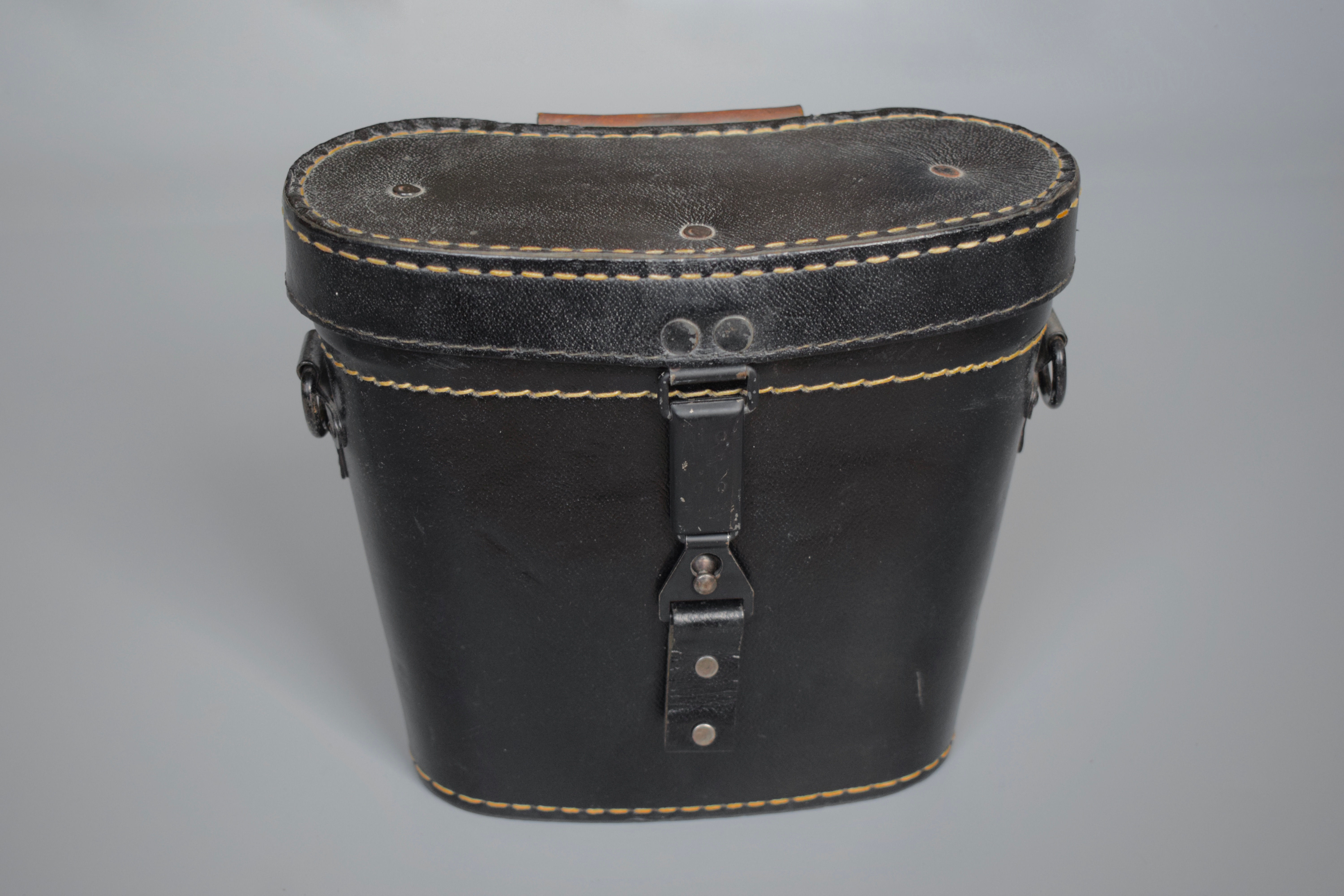 7x50 / 10x50 Presstoff binocular case 'ksd 1943'