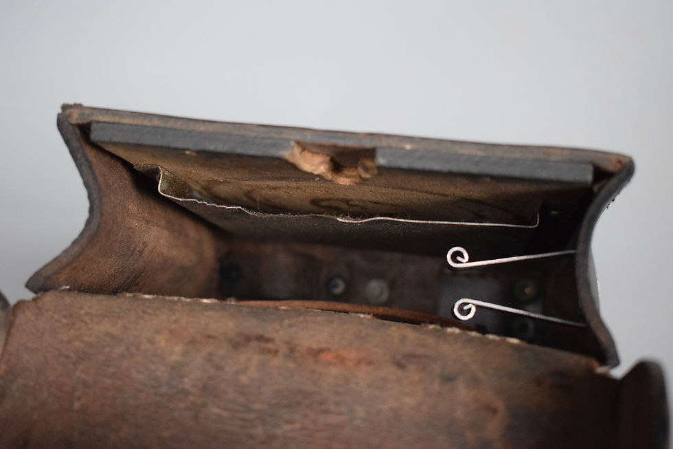 Thumbnail: Late-war leather MG34/42 pouch + barrel pad