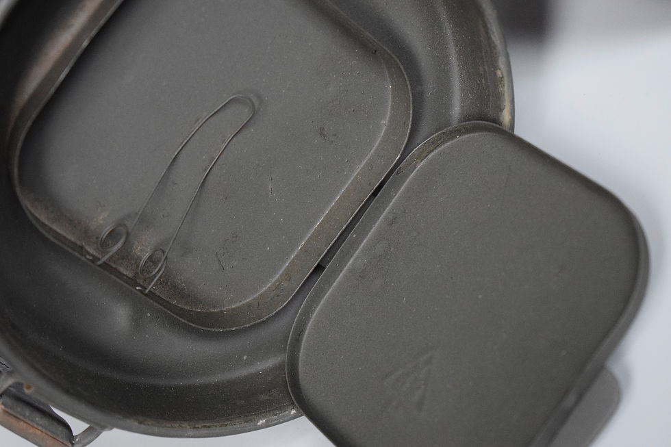 Thumbnail: Late-war 1944 gas mask canister