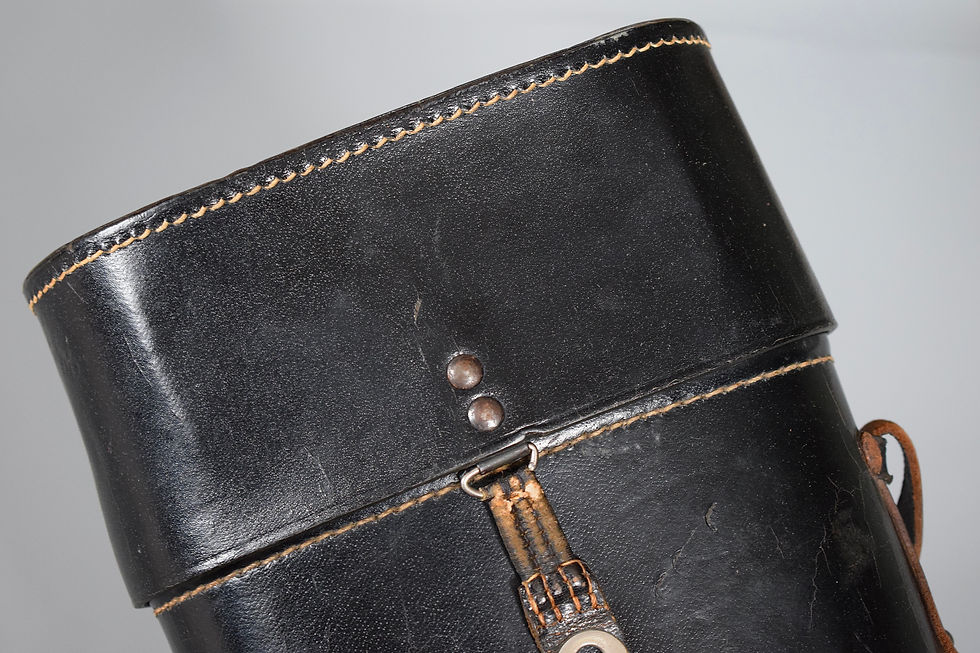 Thumbnail: Kriegsmarine Leitz 7x50 binocular case 'beh 1941'