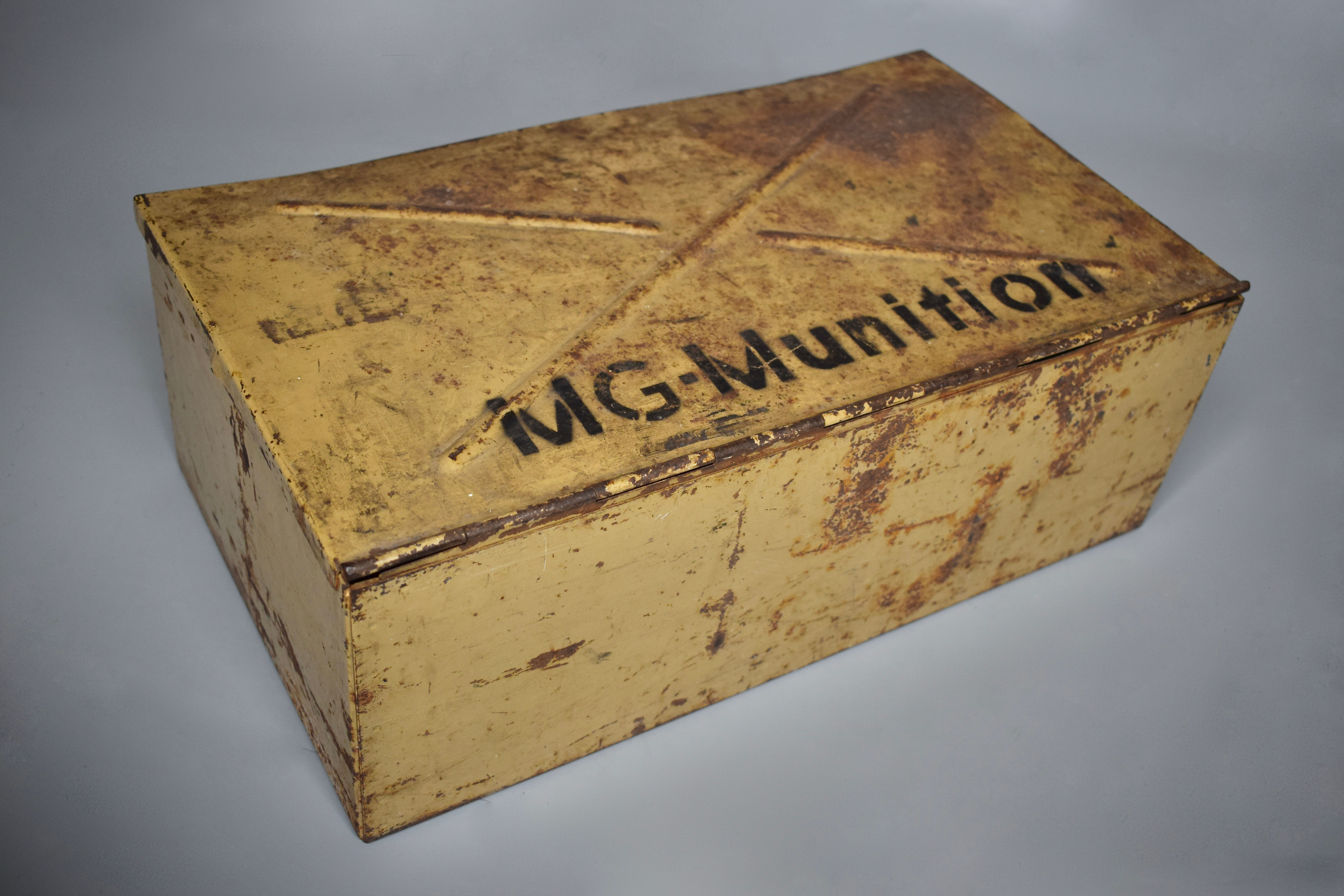 Sd.Kfz. MG34/42 'MG-Munition' drum storage box