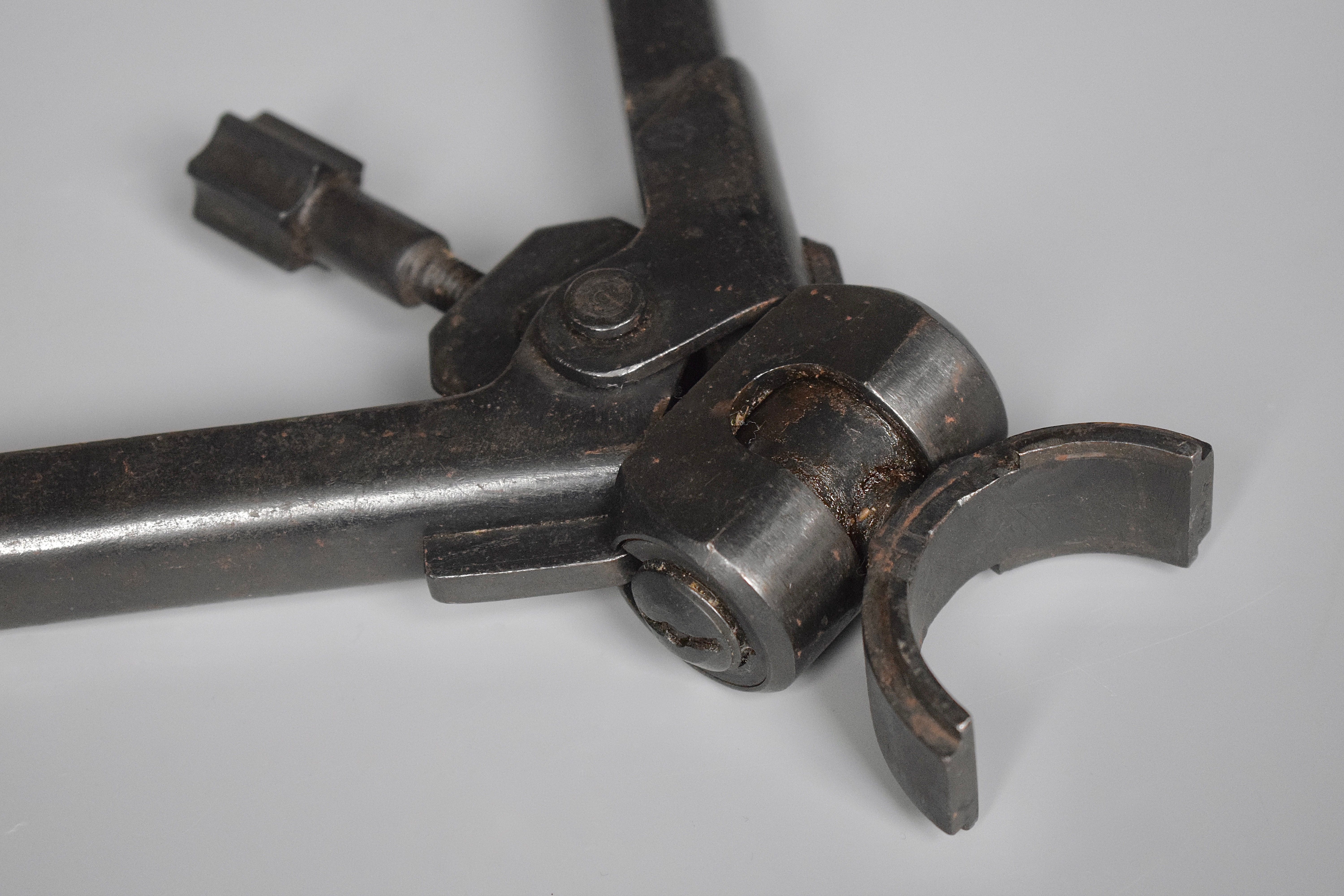 Late-war MG34 bipod 'WaA'