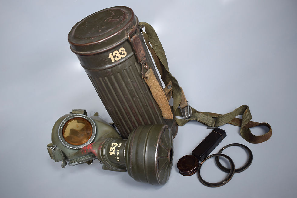Thumbnail: Named & matching Luftwaffe M38 gas mask set + accessories