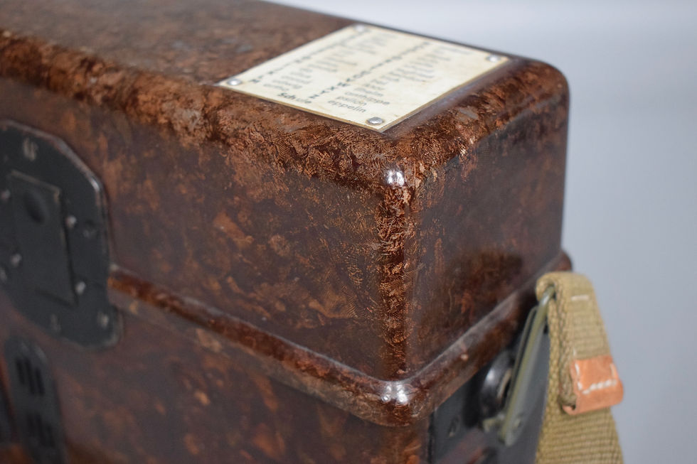 Thumbnail: FF33 field telephone '1942'