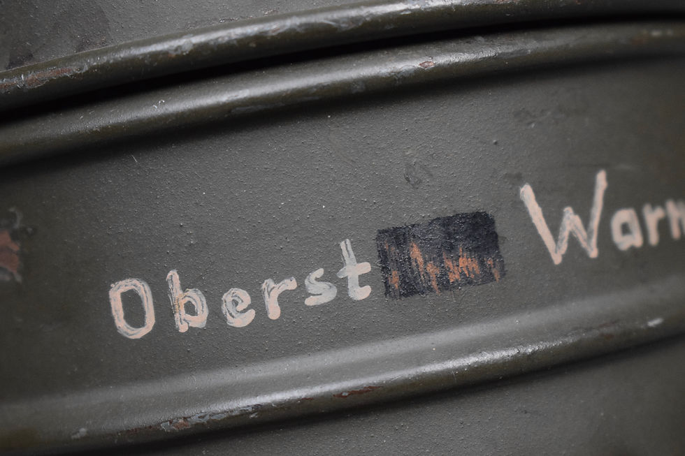 Thumbnail: KNIGHTS CROSS recipient M38 gas mask set 'Oberst Warnecke'
