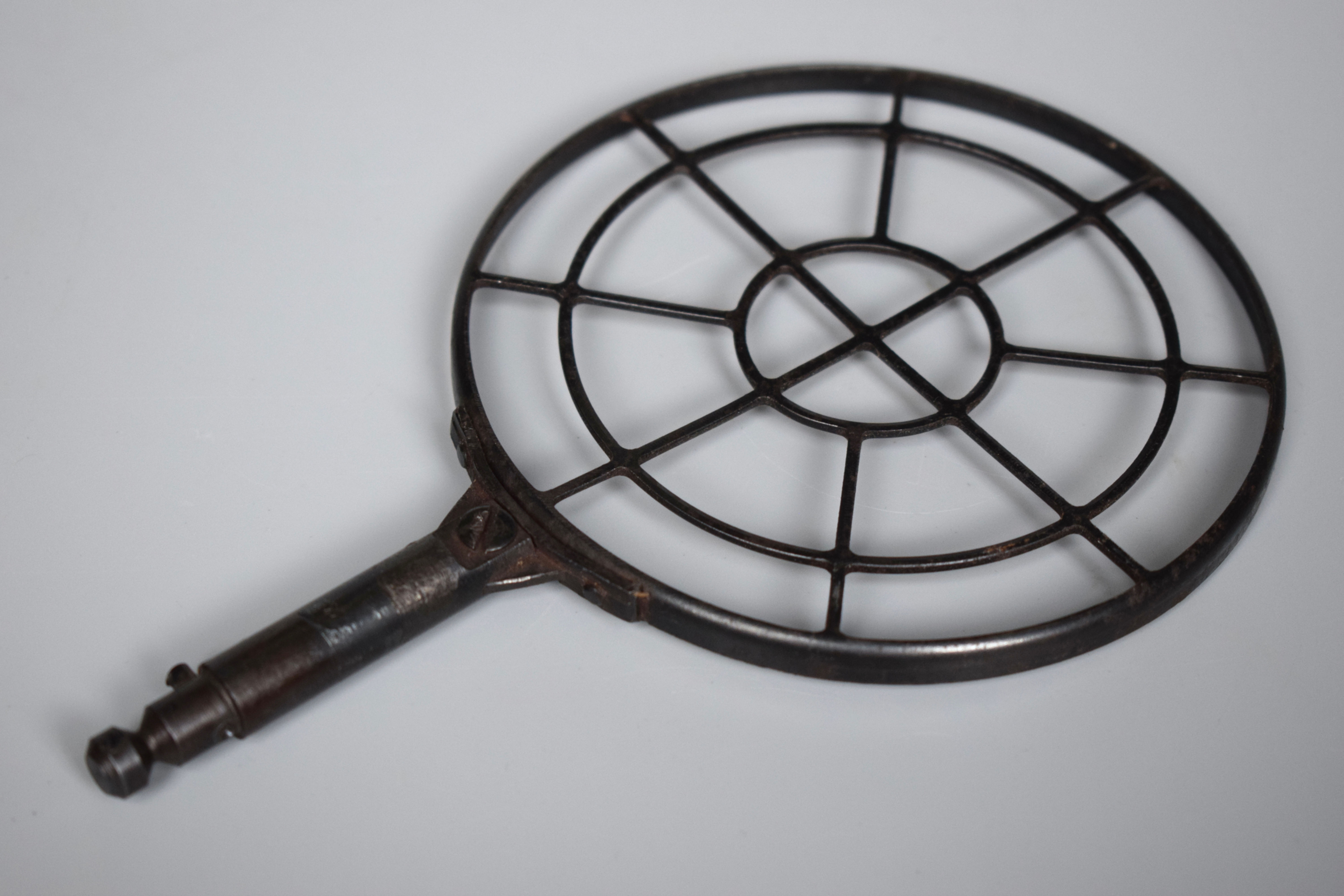 Late-war stamped MG42 anti-aircraft spider sight 'WaA37'