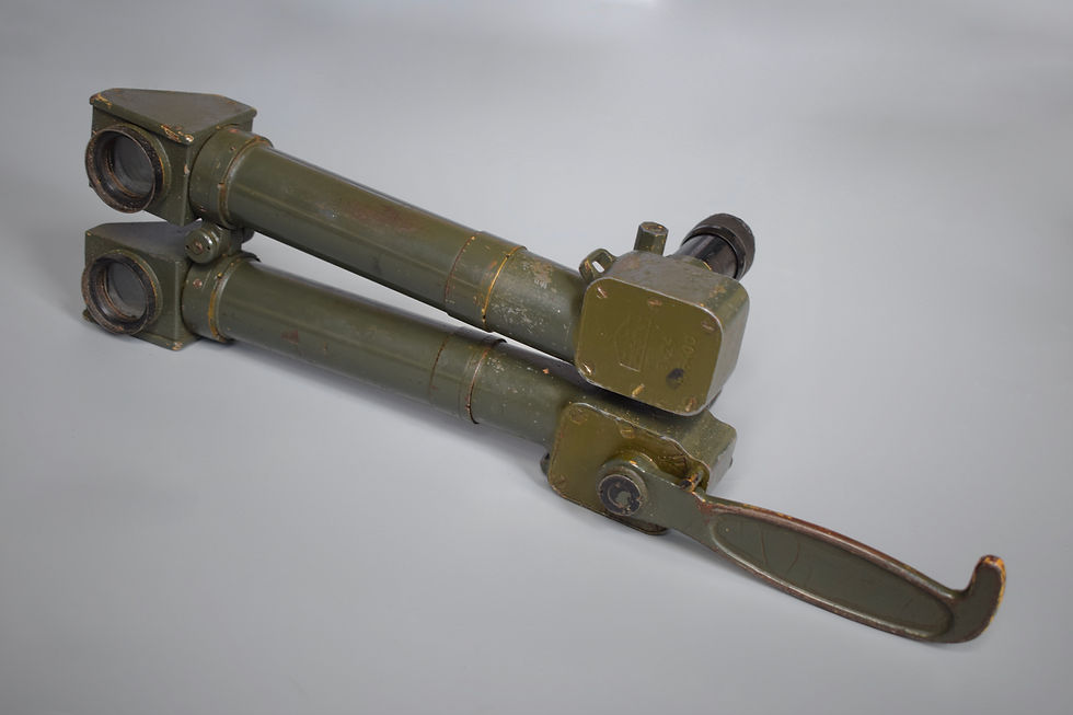 Thumbnail: Wehrmacht issue Huet 8x24 periscope + case