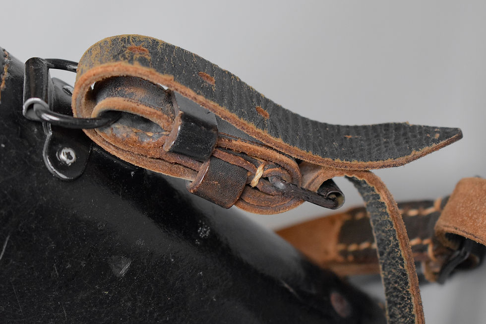 Thumbnail: 7x50 / 10x50 Presstoff binocular case 'hte 1942 WaA'