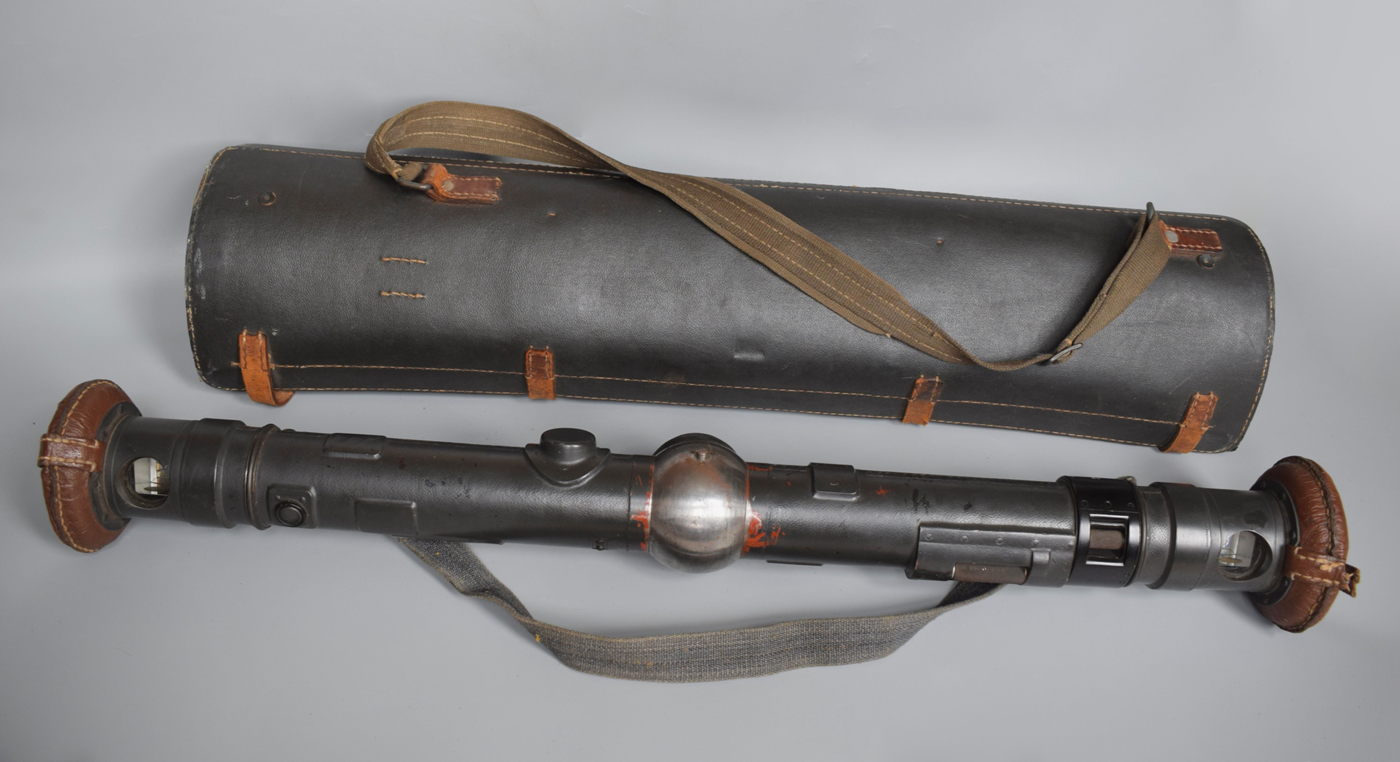 EM34 rangefinder 'dow' + Presstoff carry sleeve 'bmj 1942'